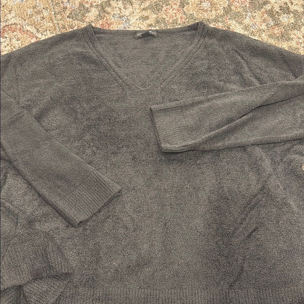 Barefoot dreams vnech pull over long sleeve sleeve size 3X oversized look too